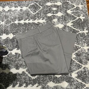 Ann Taylor Classic Gray Capris
